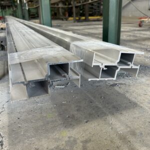 V1007 - Top Rail - 30' 9" - Aluminum